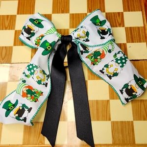St Patrick Day Gnome Bow